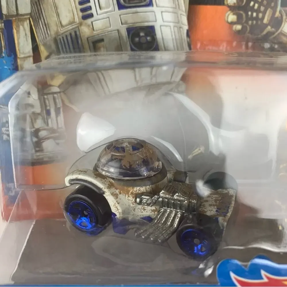 Star Wars hot wheels R2D2 and C3PO matchbox cars new toy collector
